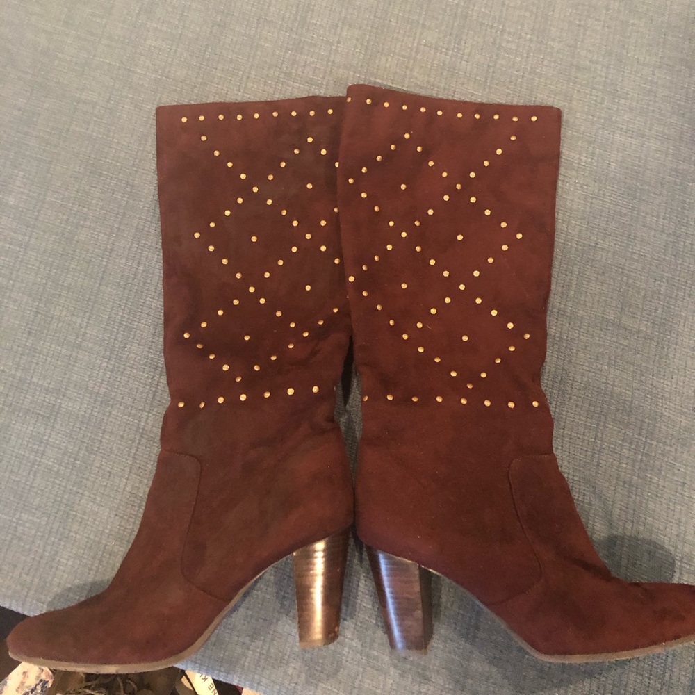 Vintage Studded Heeled Boots
